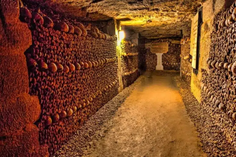 Le Catacombe di Parigi